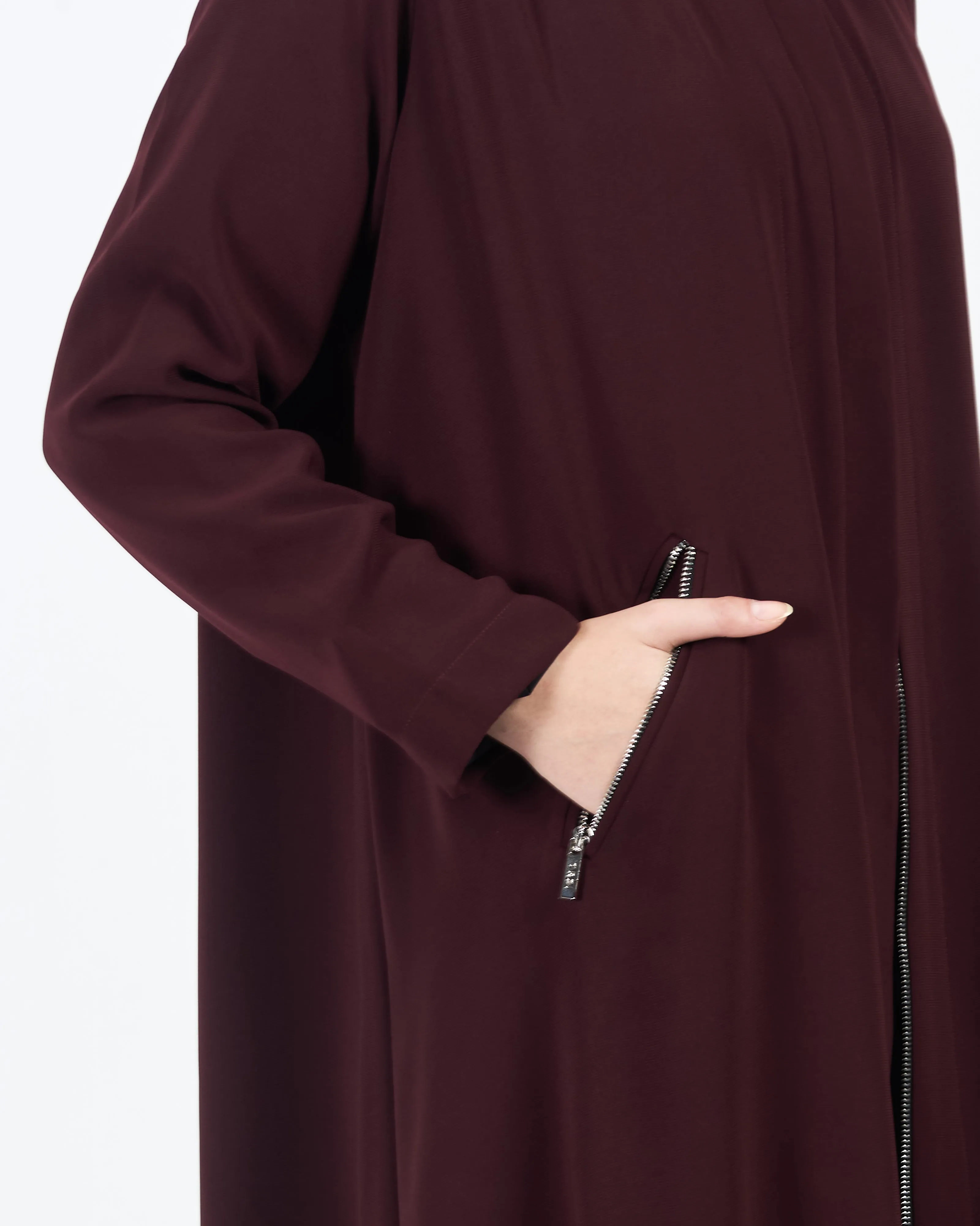 DIAGONAL ZIPPER POCKET ABAYA