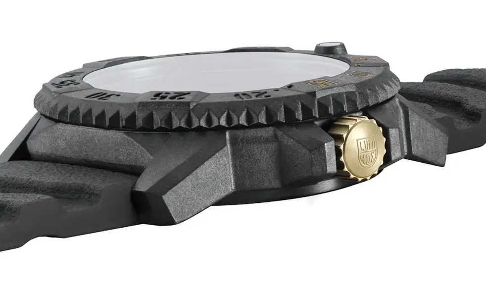 LMX Watch Master Carbon Seal 38 Series Limited Edition