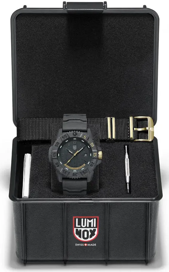 LMX Watch Master Carbon Seal 38 Series Limited Edition