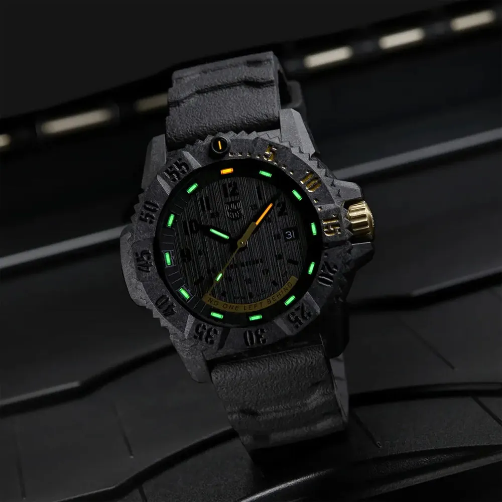 LMX Watch Master Carbon Seal 38 Series Limited Edition