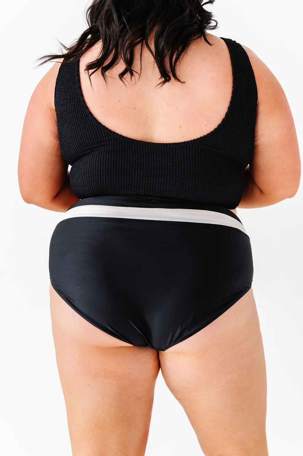 Maven Mid Rise Bottoms in Black & White