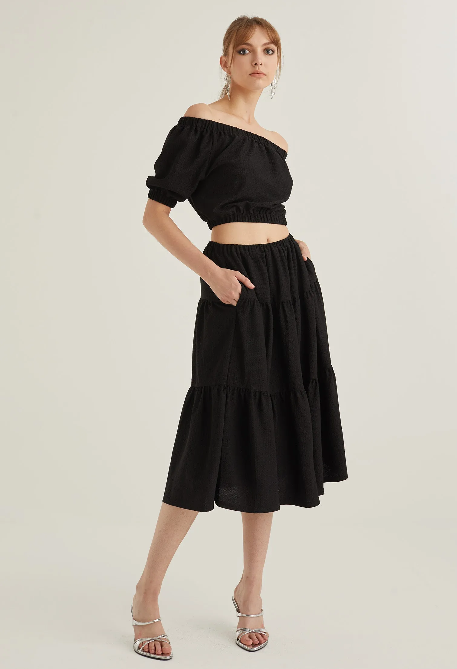 Off Shoulder Vintage Crop Top